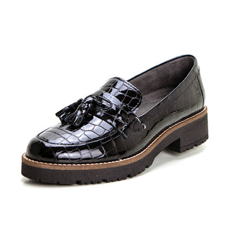 Pitillos 10770 Mocasín borlas charol negro.
