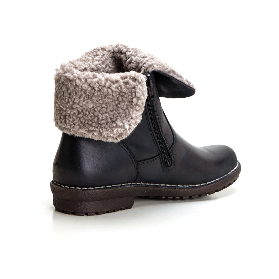Chacal 7239 Bota plana mujer cuello pelo negro.