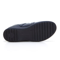 Treintas 4400 Mercedes de piel con velcro negro.