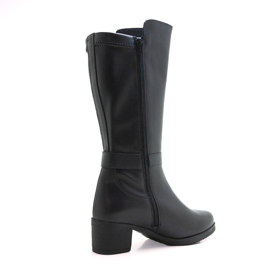 Treintas 1304 Bota alta de mujer tacón medio negro.