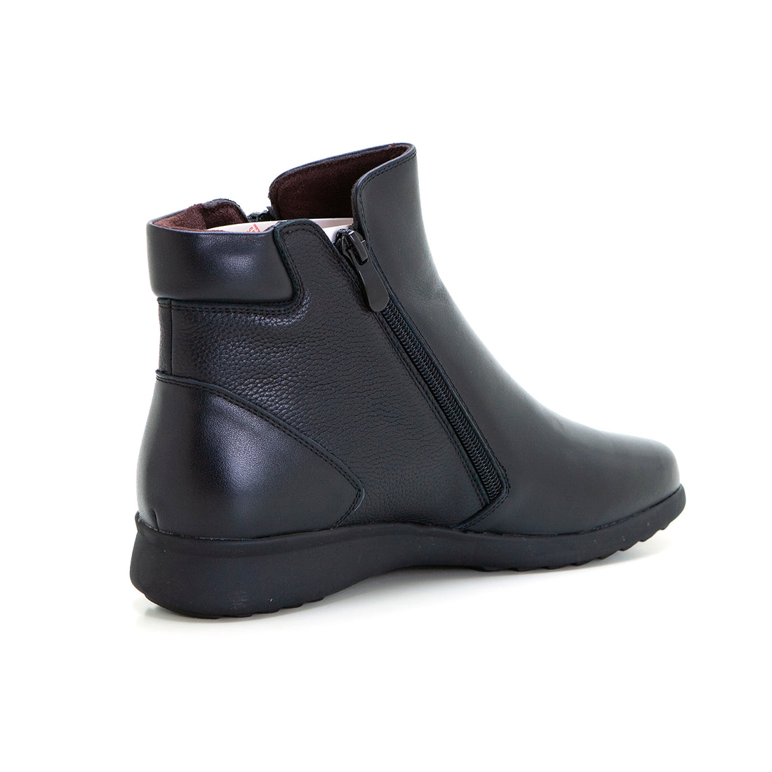 Treintas 4403 Botín plano negro.
