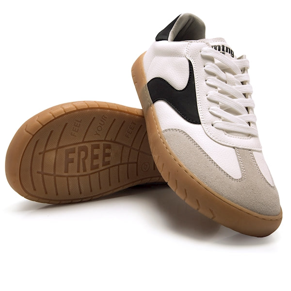 Mustang 84806 Deportiva retro Barefoot blanco.