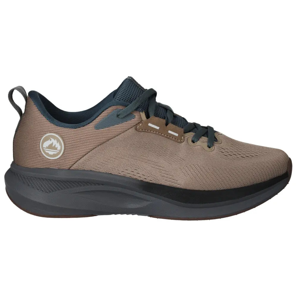 Jhayber Chapana Deportiva comfort marrón.