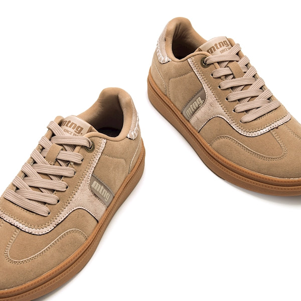 Mustang 60859 Zapatilla casual ante taupe