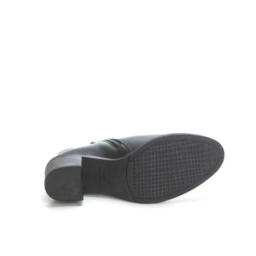 Chamby Botín liso de tacón medio negro