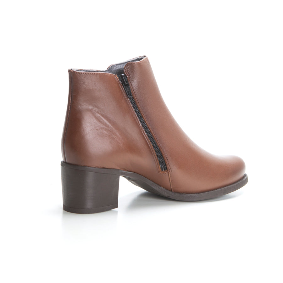 Chamby Botín liso de tacón medio cuero