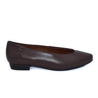 Chamby 636 Manoletina de tacón bajo de piel marrón