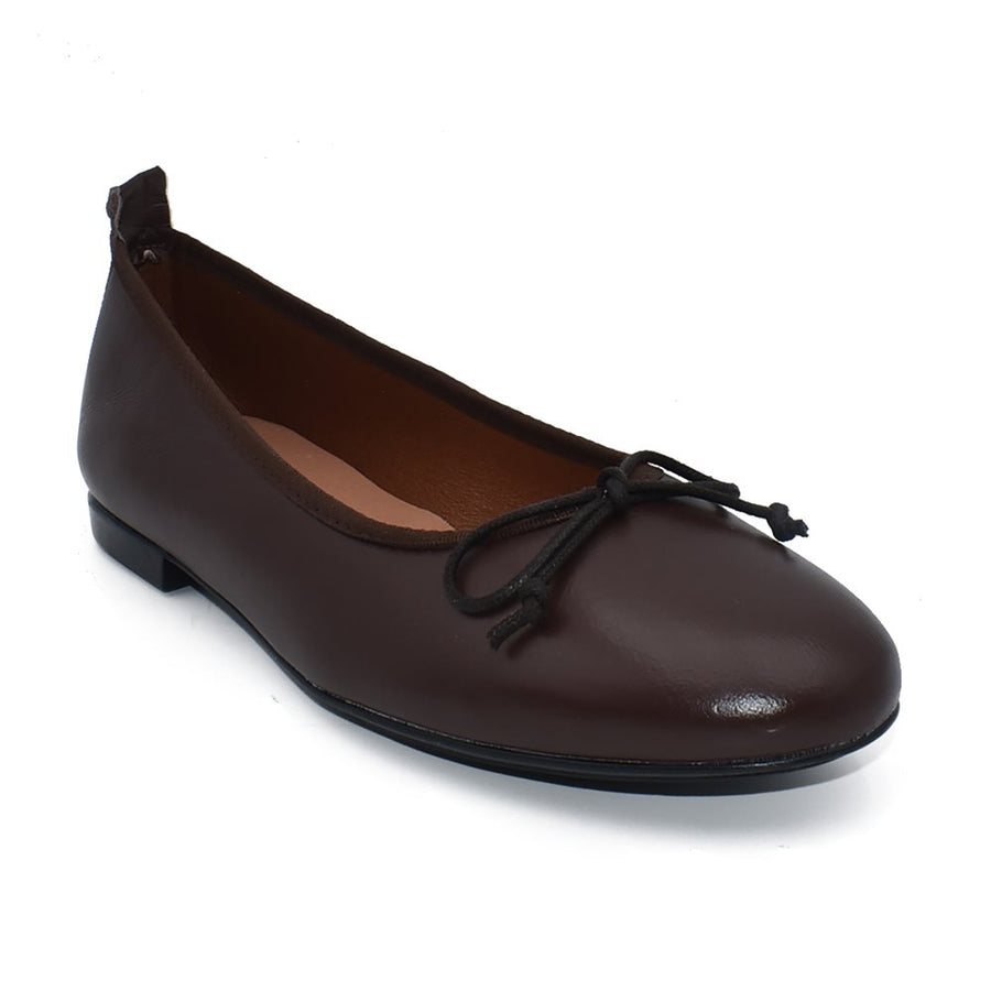 Chamby 634 Manoletina clásica negro de piel marrón