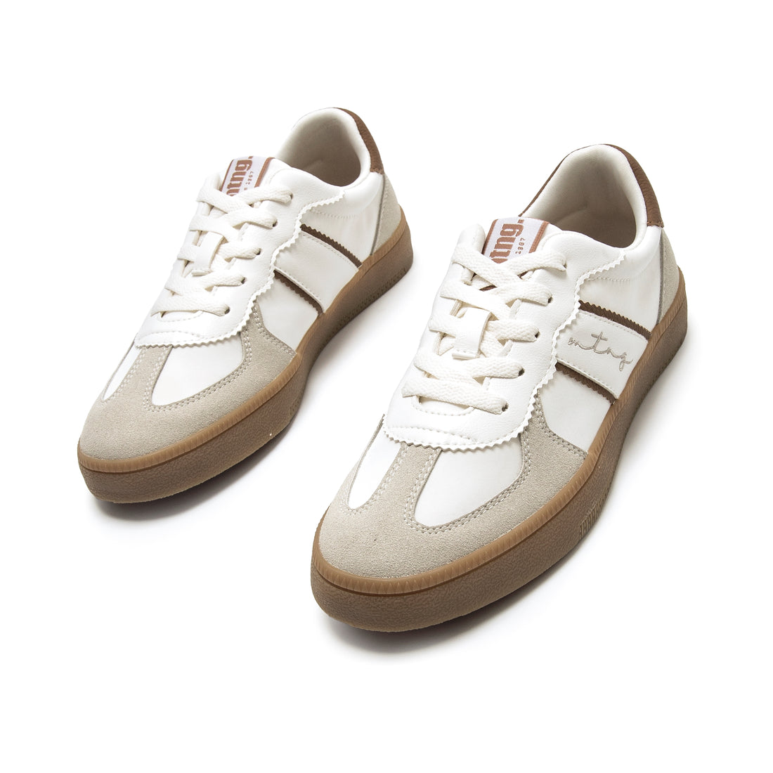 Mustang 60860 Zapatilla casual blanco marrón