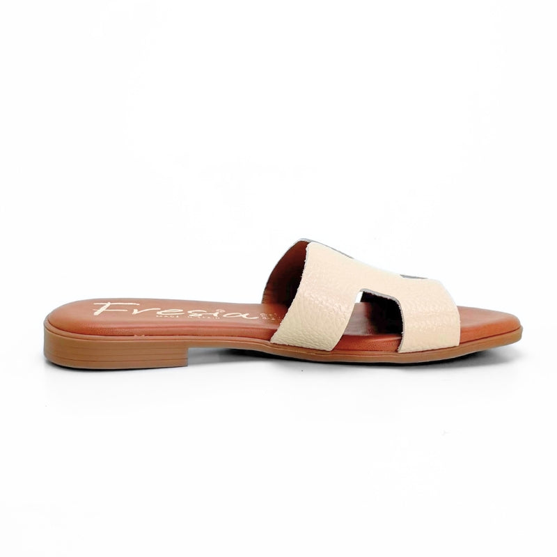 Fresia 584 Sandalia pala beige