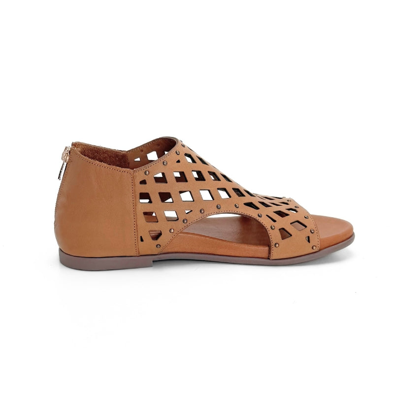 TOP3 SR1727 Sandalia abotinada calada cuero