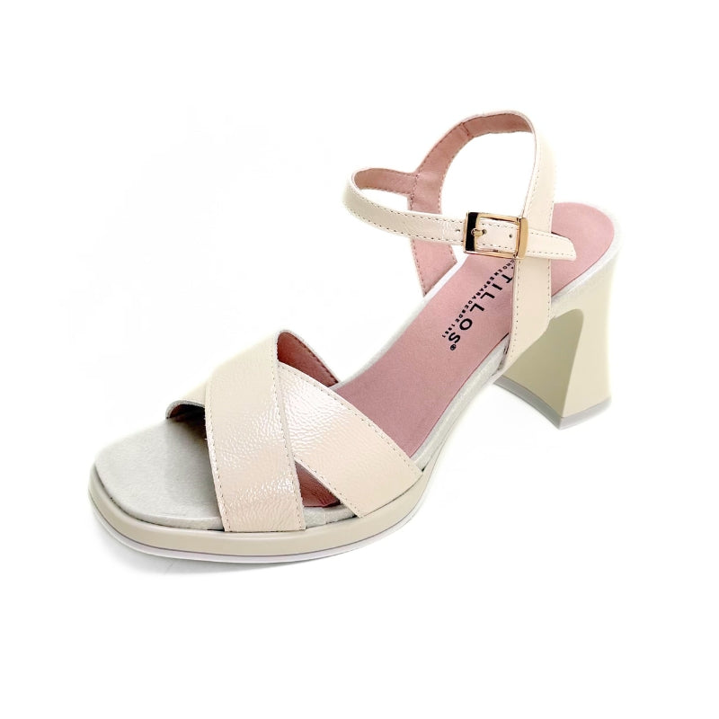 Pitillos 11223 Sandalia mujer crema con tacón