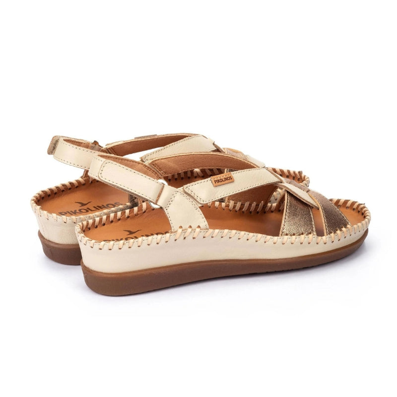 Pikolinos W8K-1839 Sandalia metalizada con cuña para mujer