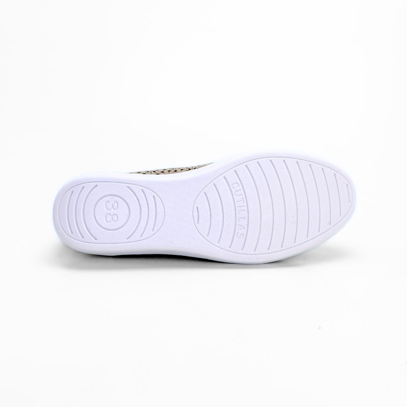 Cutillas 38475 Mocasín calado beige
