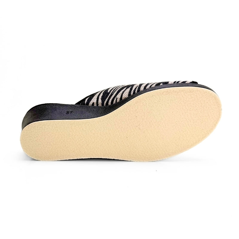 Garzón 1890 Zapatilla de casa estampada cuña