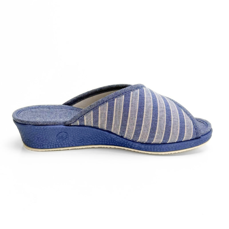 Garzón 753.088 Zapatilla de casa mujer de cuña con hebilla azul