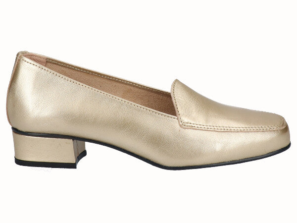 D´CHICAS 181 Mocasín de tacón bajo oro