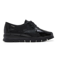 Zapato 24HRS mujer de piel charol negro con cordones