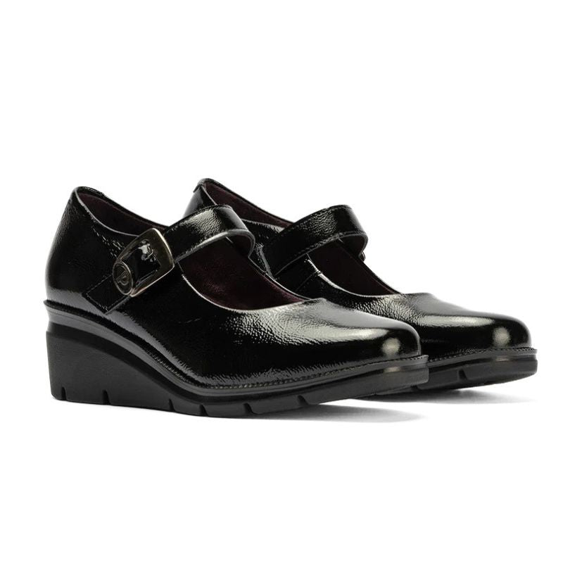 Zapato mercedes Pitillos mujer de charol negro con velcro y cuña