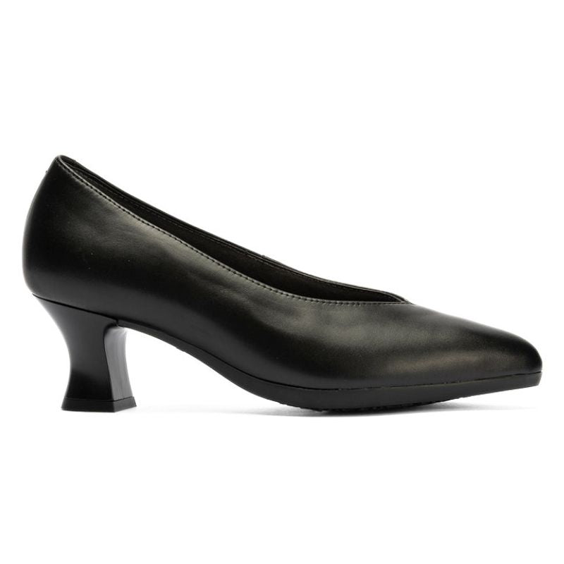 Zapato de salón Pitillos de piel color negro con tacón