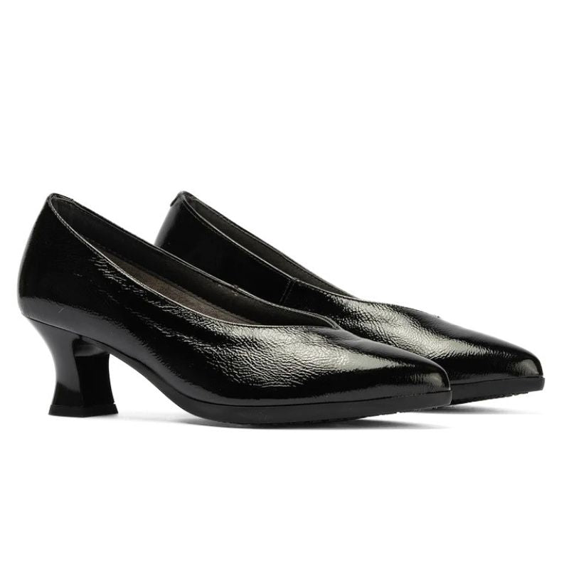 Zapato de salón Pitillos de charol negro con tacón