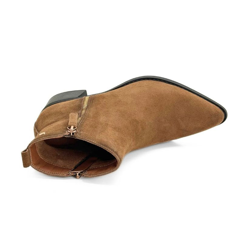 Botín Carmela mujer de serraje camel con tacón