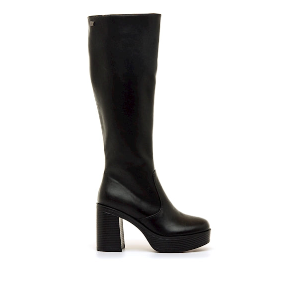 Mustang New 67 50522 Bota alta tacón negra mujer