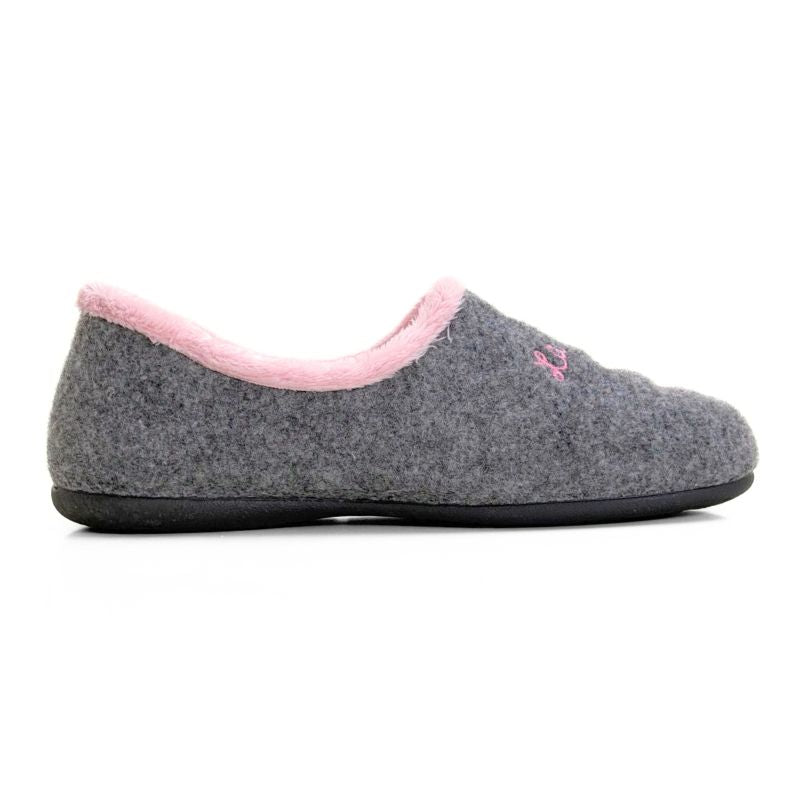 Zapatilla de casa cerrada Cabrera 3030 gris "La Reina de la Casa"