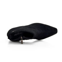 Isteria 1328 Botín tacón negro mujer