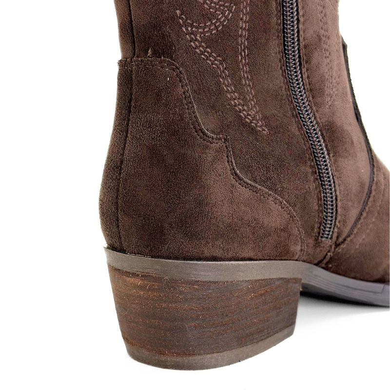 Bota campera Isteria 1348 moka con bordados