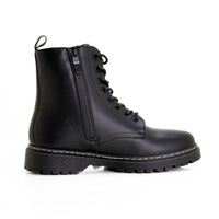 Isteria Andy Bota militar negra mujer