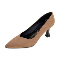 Zapato de salón Daniela Vega 2333S taupe con tacón fino