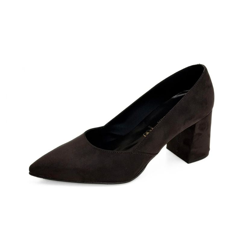 Zapato de salón Daniela Vega marrón oscuro con tacón ancho