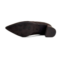Zapato de salón Daniela Vega marrón oscuro con tacón ancho
