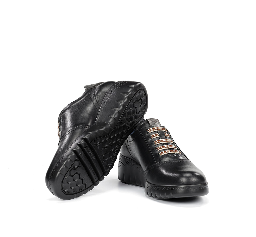 Fluchos F2096 Zapato deportivo de cuña con cordones elásticos negro
