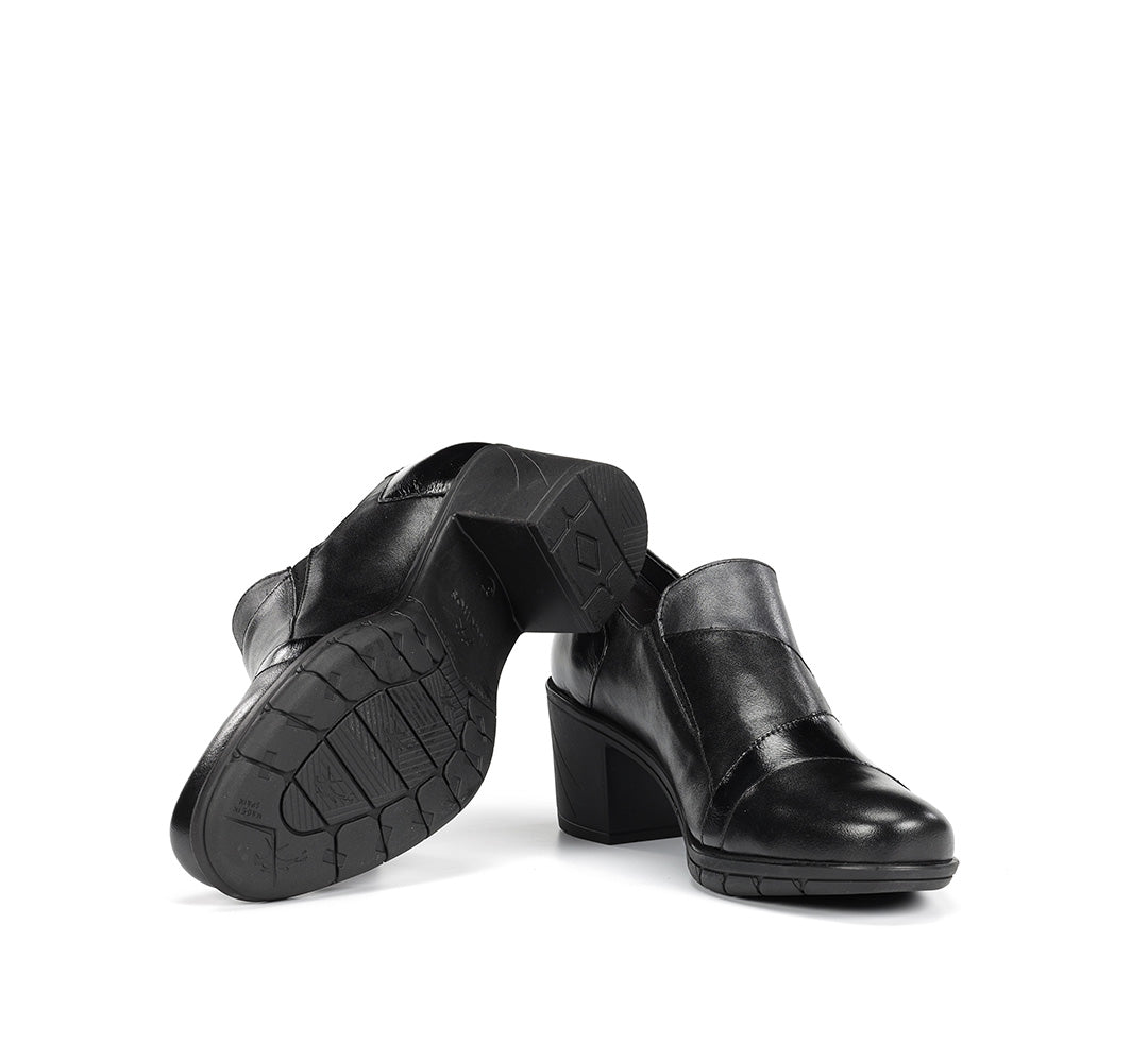 Zapato Fluchos Nydia F1802 negro con tacón y cremallera