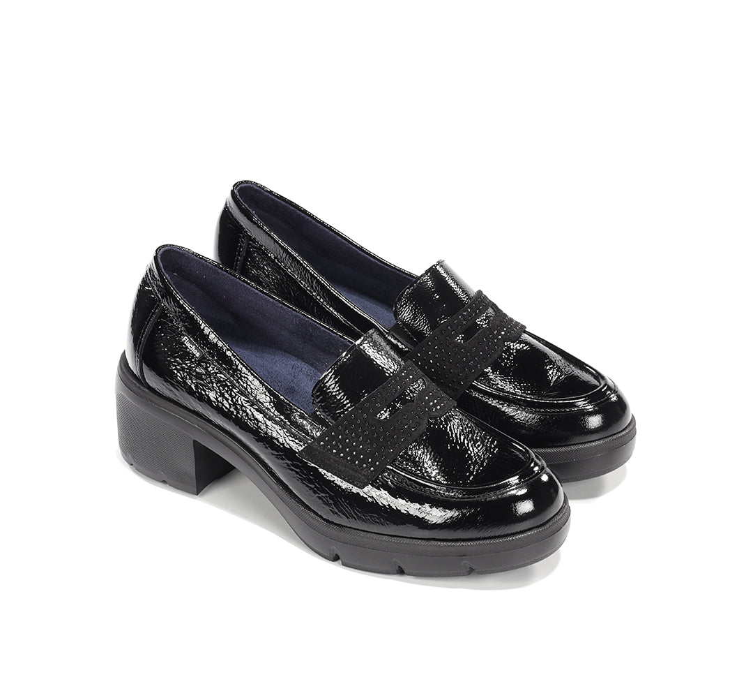 Fluchos F2517 Mocasín Fugaz de mujer de tacón medio en charol negro