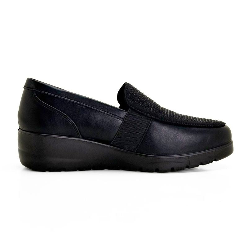 Mocasín Doctor Cutillas 45410 negro con cuña media para mujer
