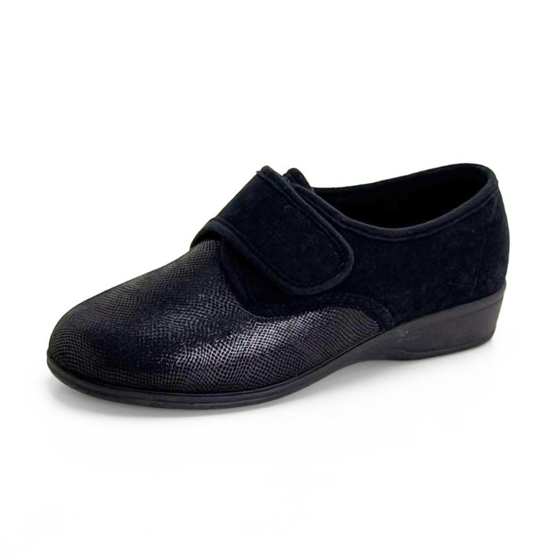 Zapatilla Doctor Cutillas 755 negra con cuña baja y velcro