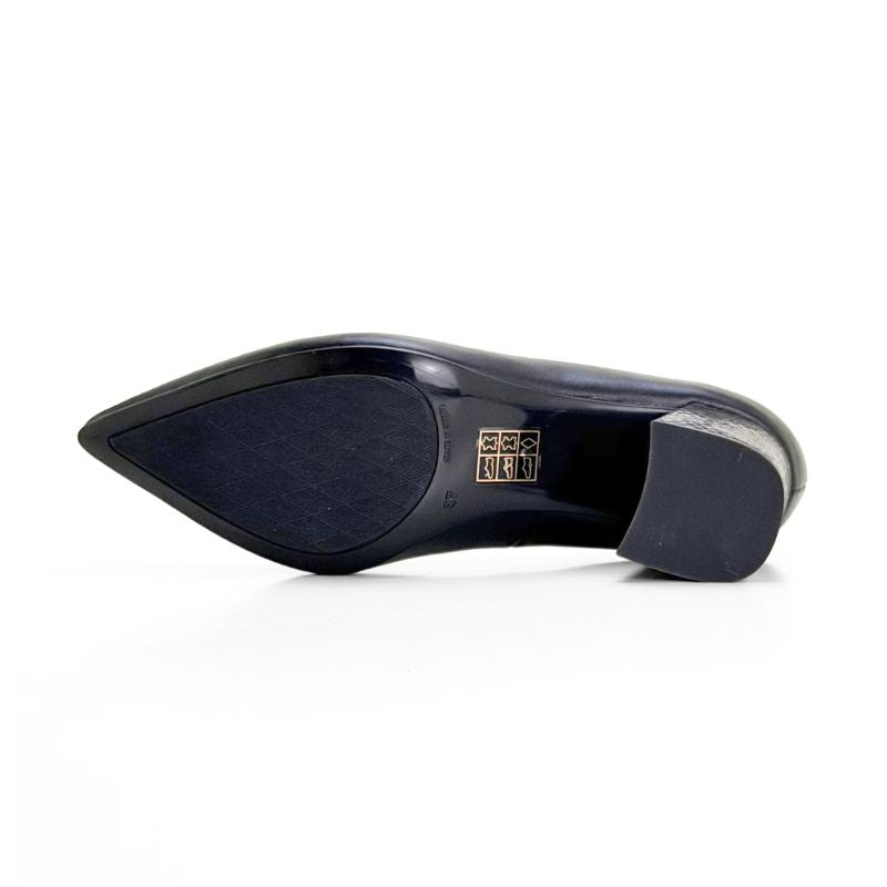 Zapato de salón Patricia Miller 5136 de piel negro con tacón ancho